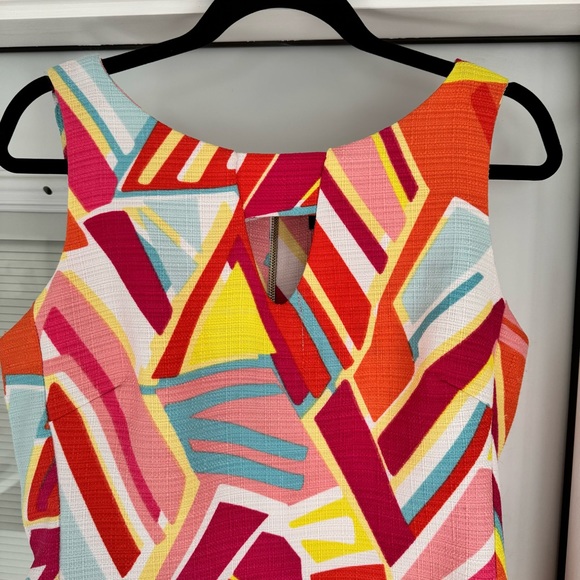 RN Studio Bright Geometric Print Dress With Key Hole Neck Line Size 10 - Picture 2 of 11